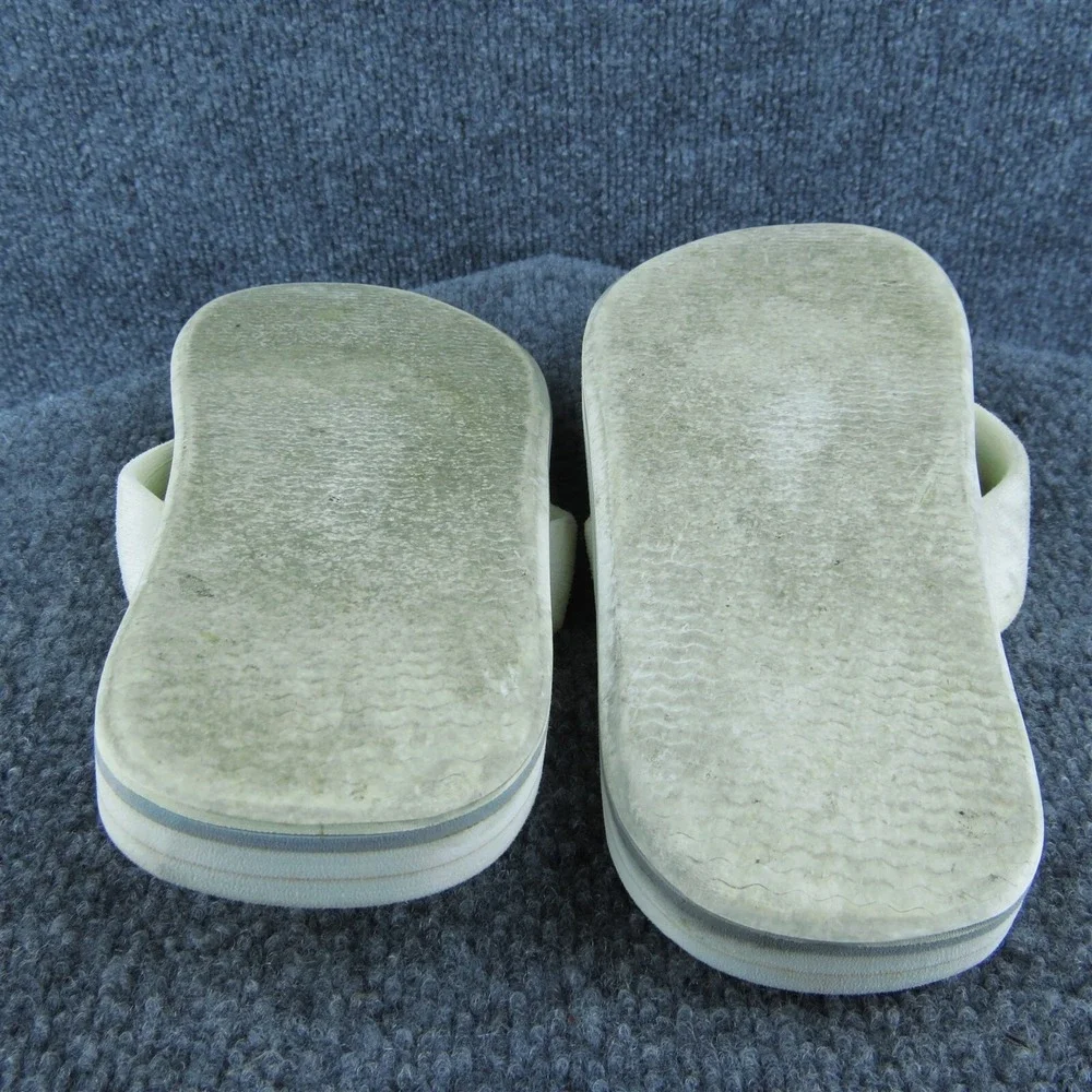 Madden Beachy Men Flip Flop Sandals Off White Synthetic Slip On‎ Size 9 Medium